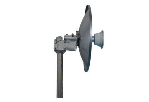 模拟视频微波无线传输时，调频和调幅、高频率与低频率的优劣比较