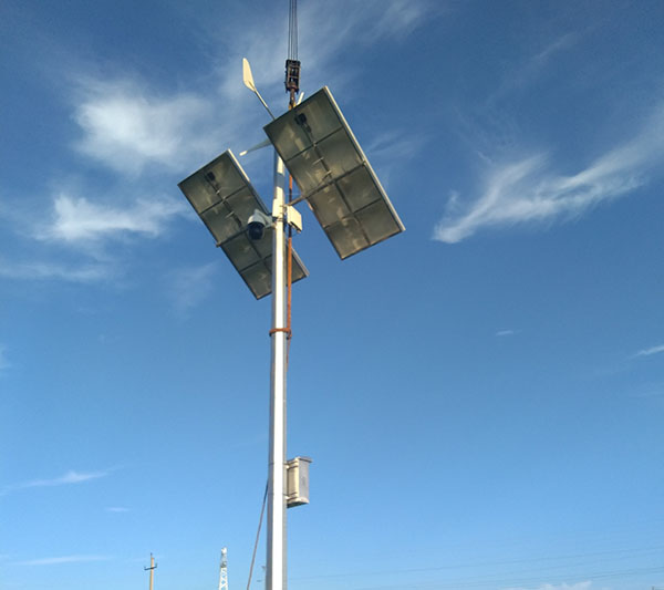 江汉油田盐井风光互补无线传输系统