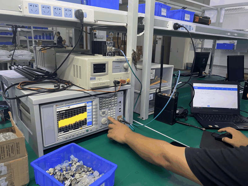 腾博会产品测试中